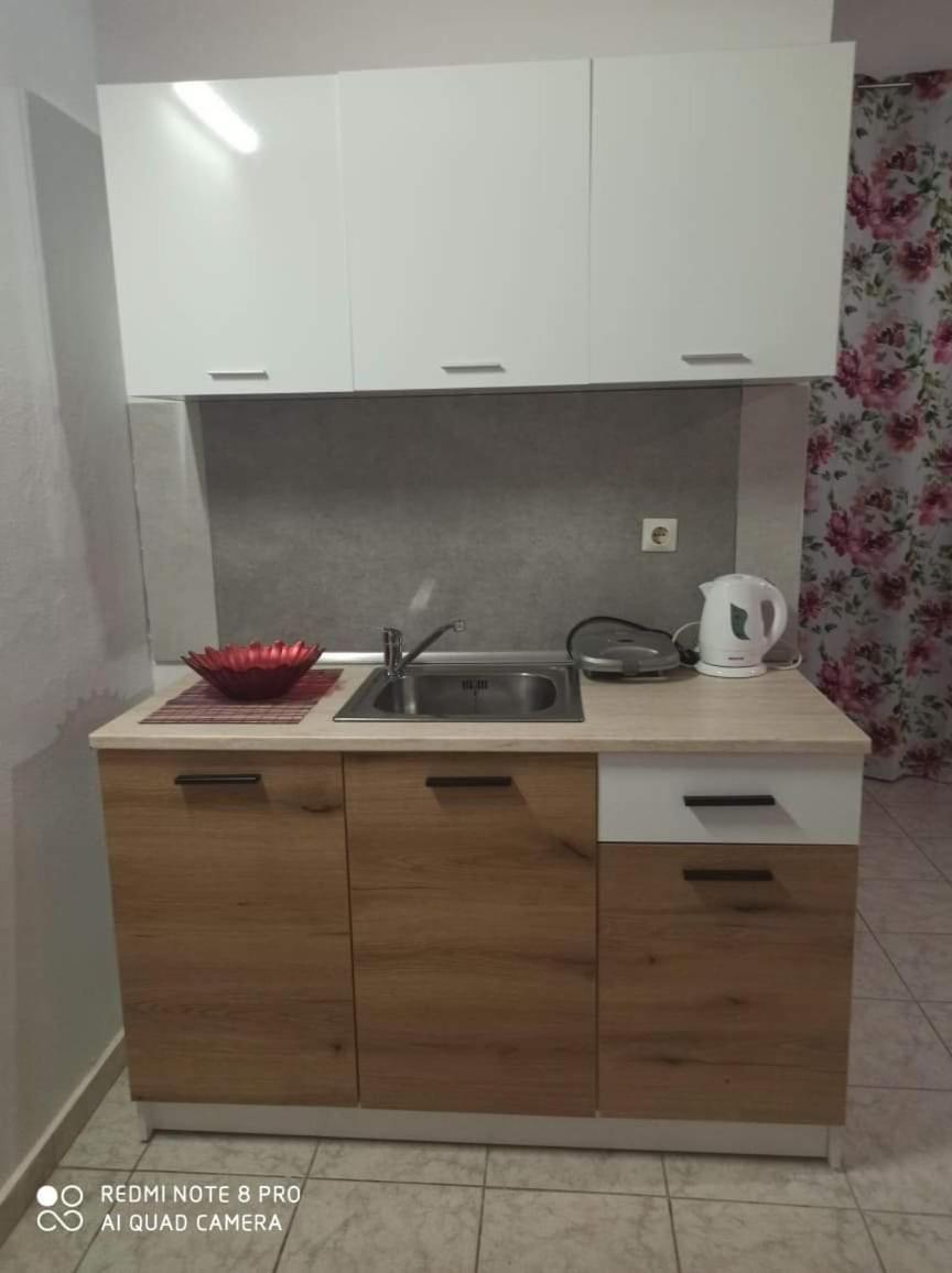 Amadeus Hawaii Apartments & Studios ซีดารี ห้อง รูปภาพ